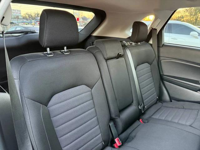 2022 Ford Edge SE