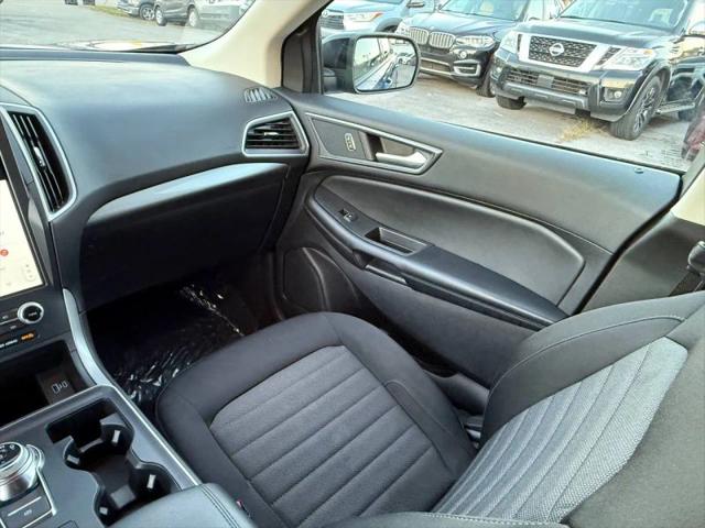 2022 Ford Edge SE