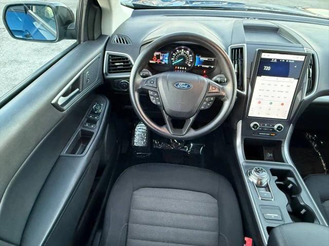 2022 Ford Edge SE