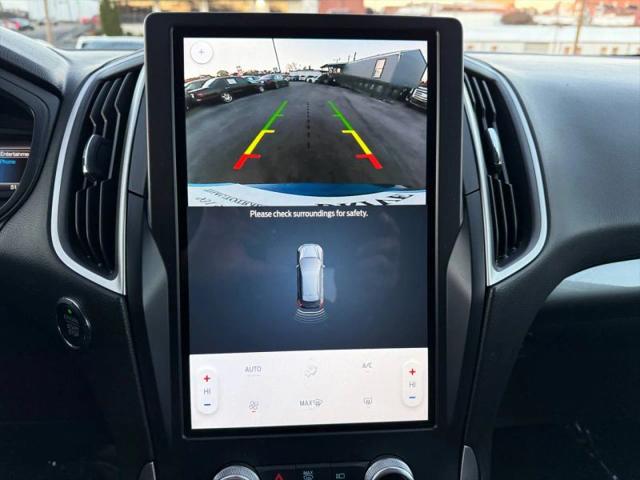 2022 Ford Edge SE