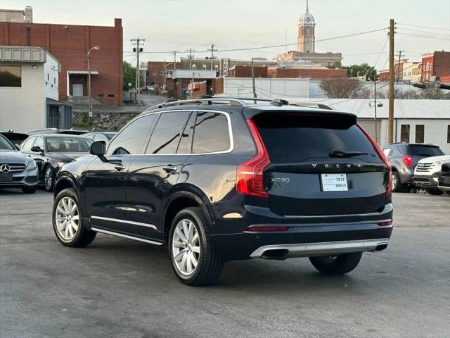2016 Volvo XC90 T6 Momentum