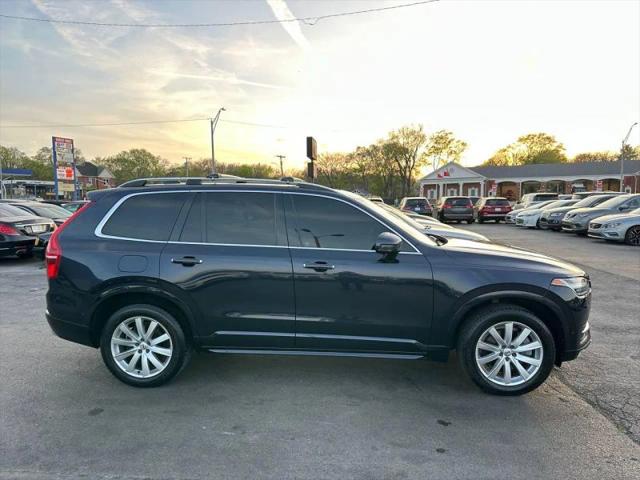 2016 Volvo XC90 T6 Momentum