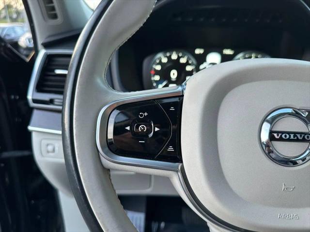 2016 Volvo XC90 T6 Momentum