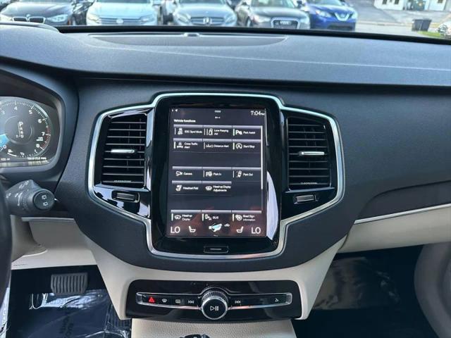 2016 Volvo XC90 T6 Momentum