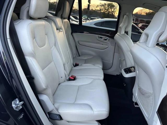 2016 Volvo XC90 T6 Momentum
