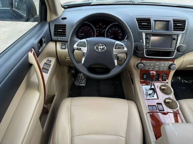 2013 Toyota Highlander Limited V6