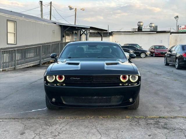 2016 Dodge Challenger SXT Plus