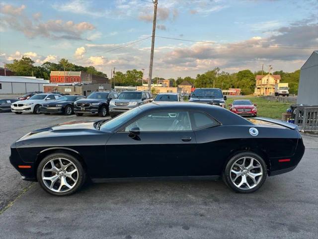 2016 Dodge Challenger SXT Plus