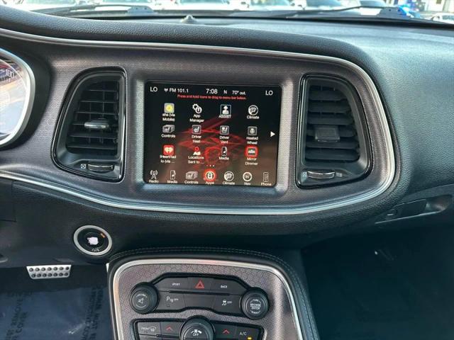 2016 Dodge Challenger SXT Plus
