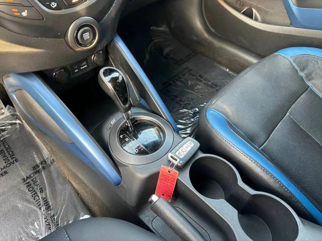 2014 Hyundai Veloster Turbo w/Blue