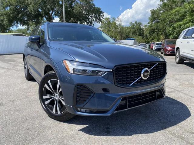 2024 Volvo XC60 B5 Core Dark Theme