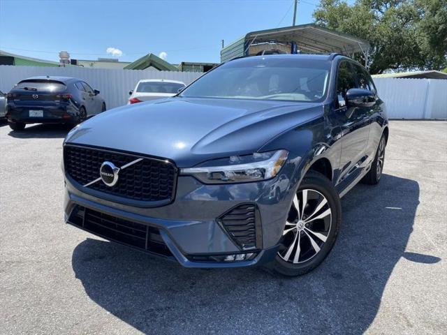 2024 Volvo XC60 B5 Core Dark Theme
