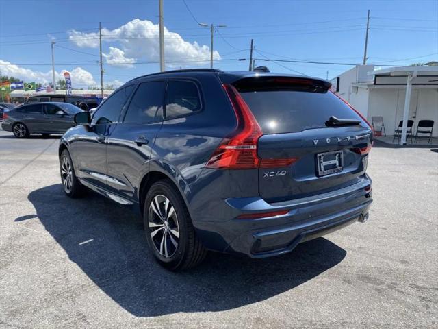 2024 Volvo XC60 B5 Core Dark Theme