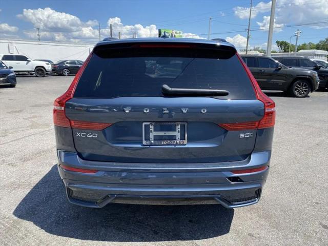 2024 Volvo XC60 B5 Core Dark Theme