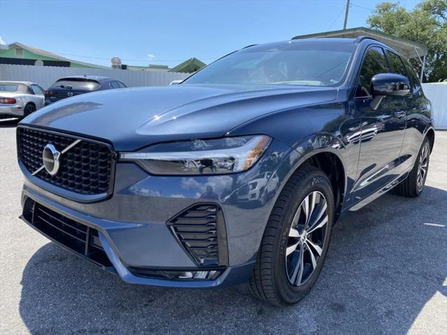 2024 Volvo XC60 B5 Core Dark Theme