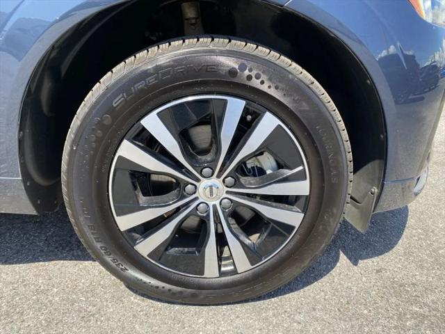 2024 Volvo XC60 B5 Core Dark Theme