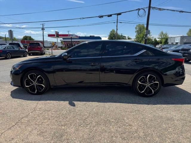 2023 Nissan Altima SR FWD