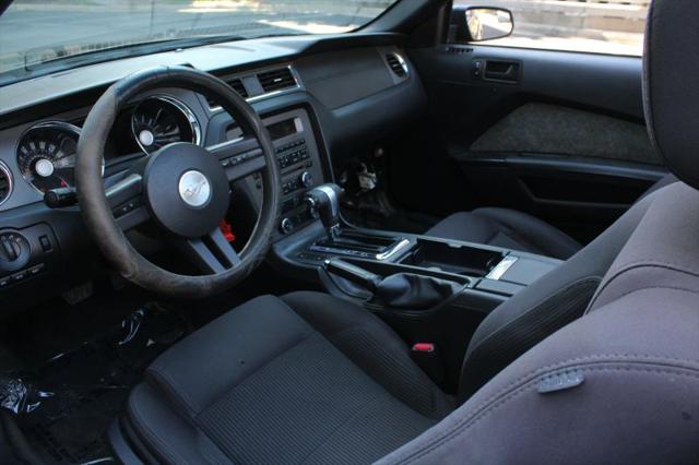 2012 Ford Mustang V6