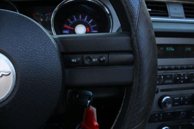 2012 Ford Mustang V6