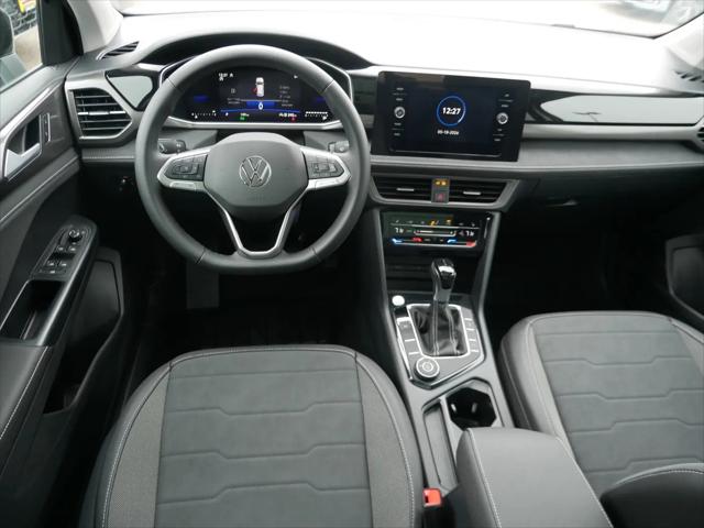 2026 Volkswagen Taos SE Black