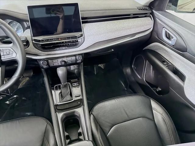 2022 Jeep Compass Latitude Lux 4x4