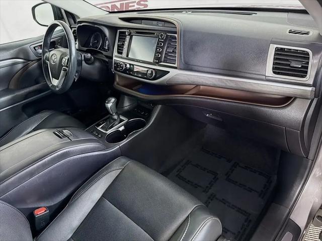 2017 Toyota Highlander Limited