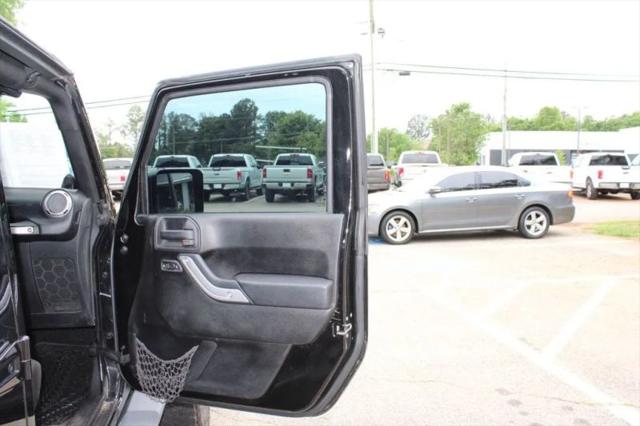 2012 Jeep Wrangler Unlimited Sahara