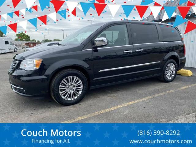 2015 Chrysler Town & Country Touring-L for sale in Saint Joseph, MO