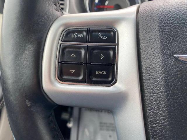 2015 Chrysler Town & Country Touring-L