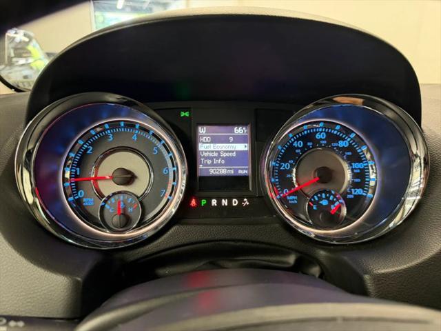 2014 Chrysler Town & Country Touring