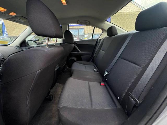 2011 Mazda Mazda3 i Sport