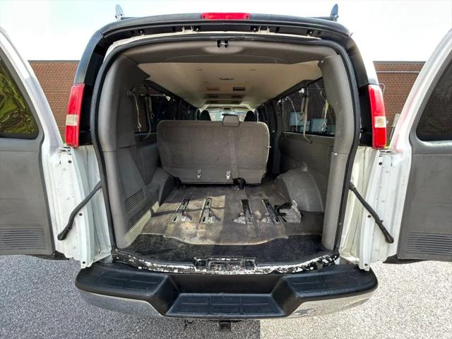 2016 Chevrolet Express LT