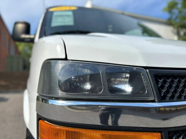 2016 Chevrolet Express LT