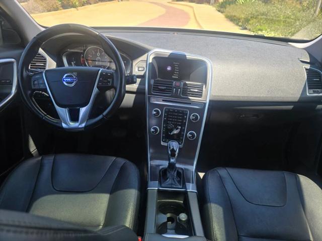 2016 Volvo XC60 T5 Drive-E Premier
