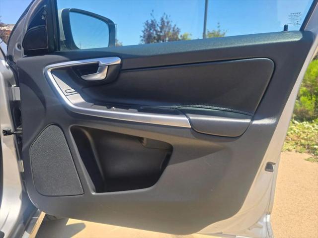 2016 Volvo XC60 T5 Drive-E Premier