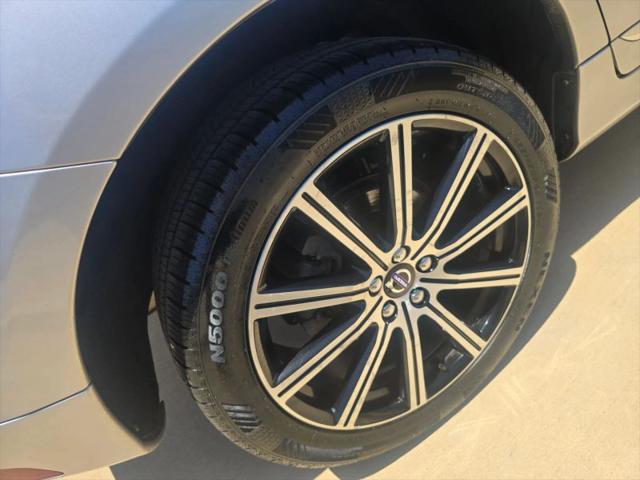 2016 Volvo XC60 T5 Drive-E Premier