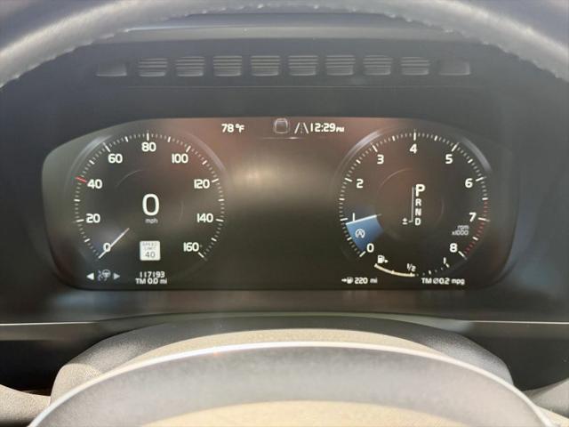 2018 Volvo XC90 T6 Momentum