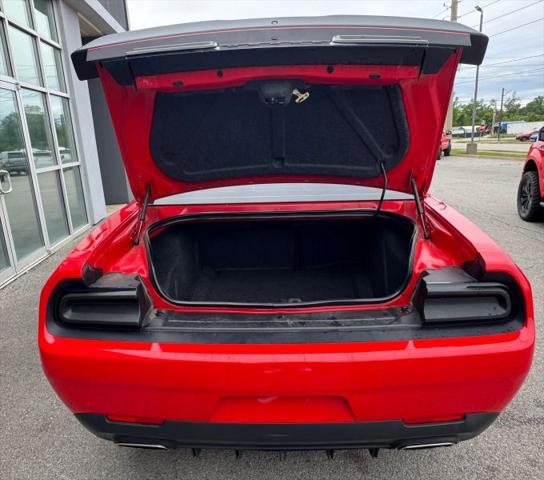 2021 Dodge Challenger SXT