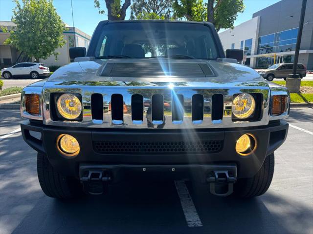 2006 HUMMER H3 Base
