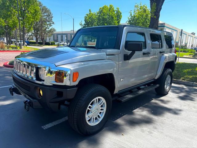 2006 HUMMER H3 Base
