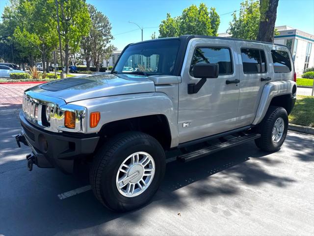 2006 HUMMER H3 Base