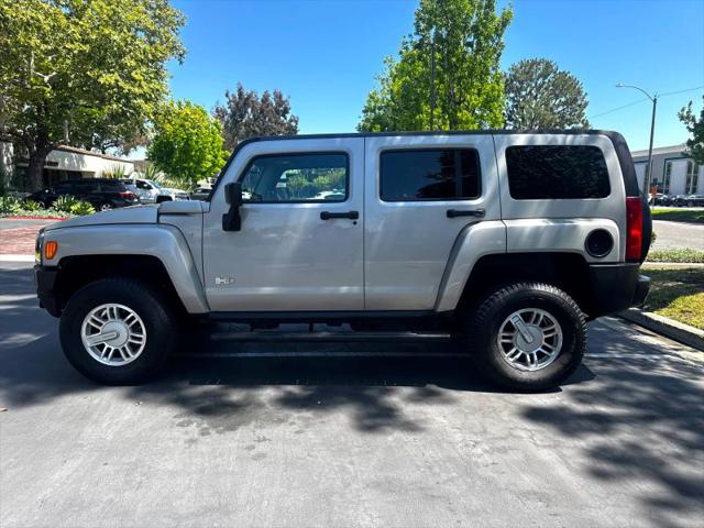 2006 HUMMER H3 Base
