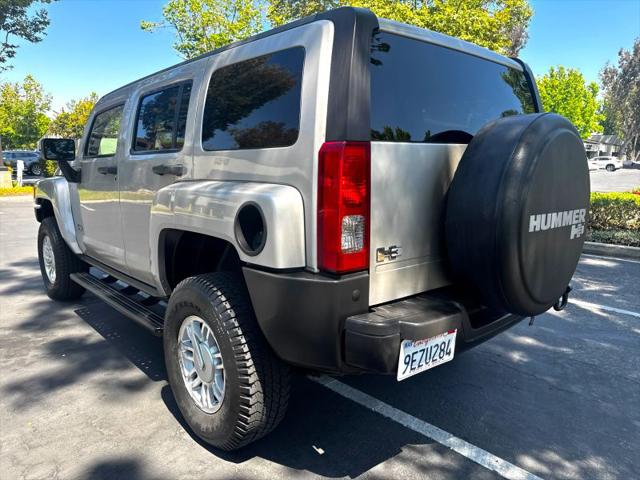 2006 HUMMER H3 Base
