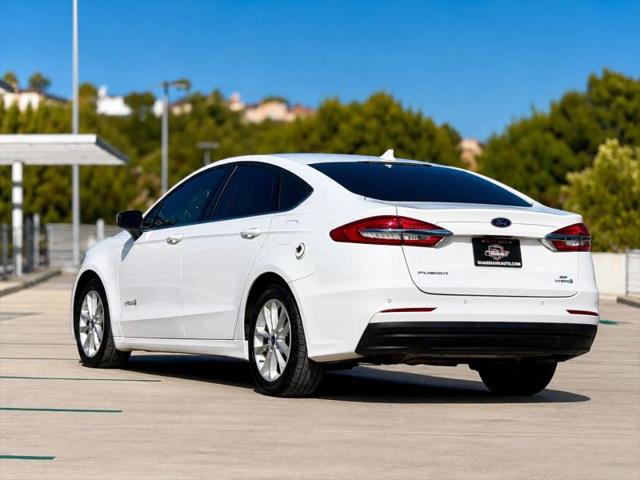 2018 Ford Fusion Hybrid SE