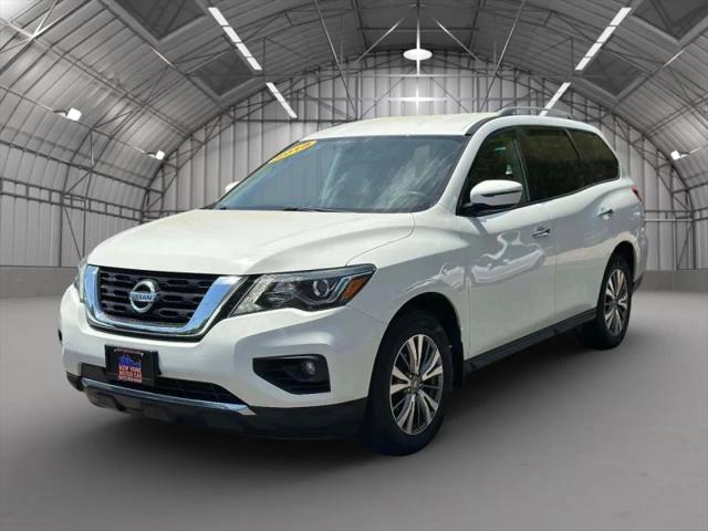 2018 Nissan Pathfinder SV