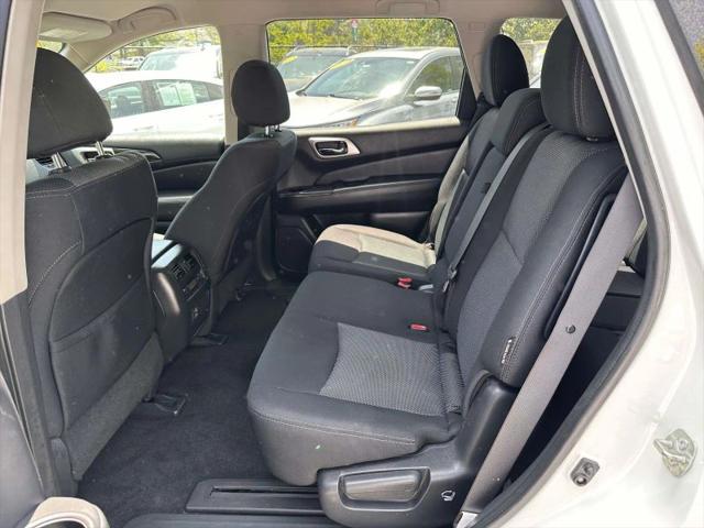 2018 Nissan Pathfinder SV