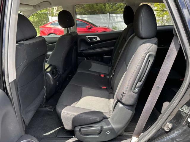 2018 Nissan Pathfinder S