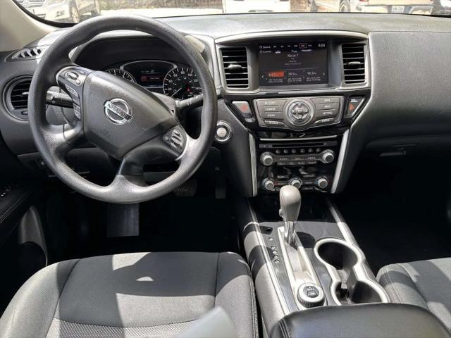 2018 Nissan Pathfinder S