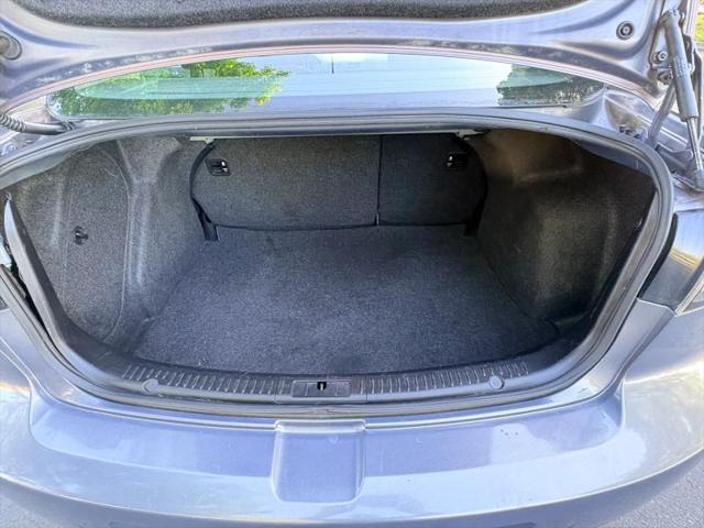 2009 Mazda Mazda3 i