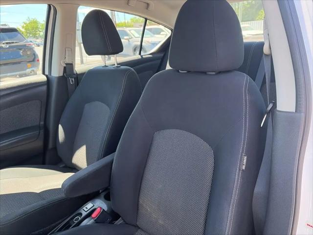 2016 Nissan Versa 1.6 SV